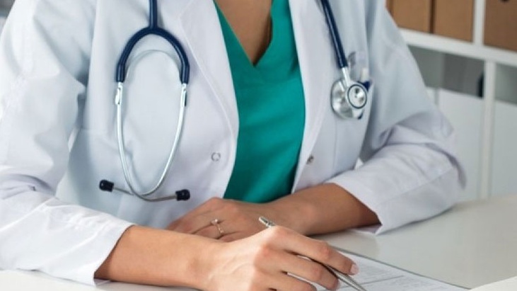Δικαίωση των γιατρών ΕΣΥ για τις νέες μειώσεις των αποδοχών τους